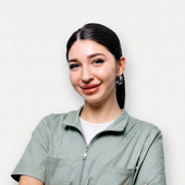 Тураева Зарина Сергеевна, стоматолог-терапевт