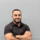 Бадалян Андраник Нверович, стоматолог-терапевт