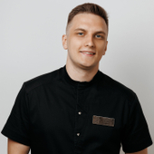 Шуленков Александр Игоревич, стоматолог-терапевт