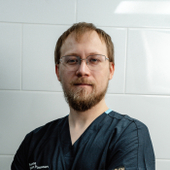 Романов Михаил Романович, стоматолог-терапевт