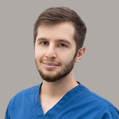 Манапов Шамиль Мурадович, стоматолог-терапевт
