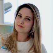 Иванова Ангелина Валерьевна, стоматолог-хирург