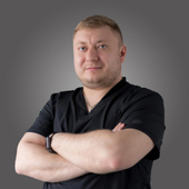 Иваненко Денис Николаевич, стоматолог-терапевт