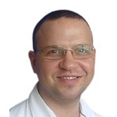 Хананов Андрей Борисович, стоматолог-хирург