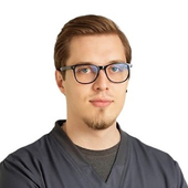 Ермаков Филипп Давидович, стоматолог-терапевт