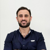 Исраелян Артем Альбертович, стоматолог-ортопед