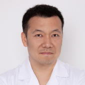 Чой Ен Джун, невролог