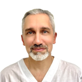 Плюшкин Юрий Анатольевич, инструктор ЛФК