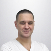 Соловьев Олег Викторович, стоматолог-хирург