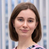 Костина Вероника Евгеньевна, стоматолог-хирург