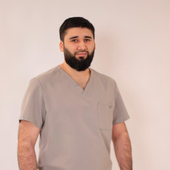 Бегляров Асланбек Арифович, стоматолог-терапевт