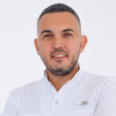 Мартьянов Евгений Георгиевич, стоматолог-хирург