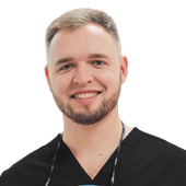 Серебряков Дмитрий Андреевич, стоматолог-хирург