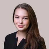 Хрисанова Анна Сергеевна, стоматолог-терапевт