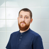 Дзугов Амир Арсенович, детский стоматолог