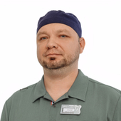 Красавин Леонид Васильевич, стоматолог-терапевт