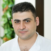 Степанян Степан Ваграмович, стоматолог-терапевт