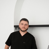 Шиманский Константин Сергеевич, стоматолог-хирург