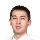 Хакимов Динар Азатович, офтальмолог-хирург