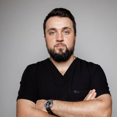 Крайтор Антон Игоревич, стоматолог-хирург