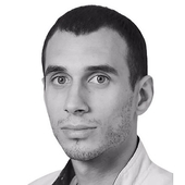 Каграманов Кирилл Эдуардович, стоматолог-терапевт