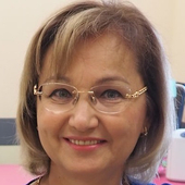 Махмутова Диня Зиннуровна, врач УЗД