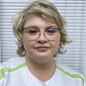 Пахомова Оксана Михайловна, стоматолог-терапевт