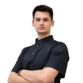 Юденков Олег Викторович, стоматолог-терапевт