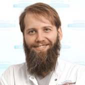 Колесников Александр Олегович, ортопед