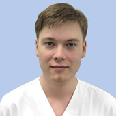 Каминский Эрнест Вадимович, стоматолог-терапевт
