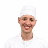 Макаров Никита Евгеньевич, стоматолог-терапевт