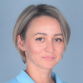 Звонарёва Виктория Евгеньевна, стоматолог-терапевт