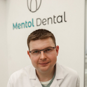 Романов Артём Валерьевич, стоматолог-ортопед