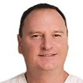 Лукьяничев Игорь Вадимович, стоматолог-хирург