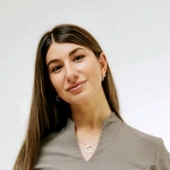 Авагян Гаянэ Амаяковна, стоматолог-хирург