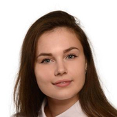 Буркова Яна Романовна, стоматолог-терапевт