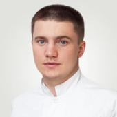 Давыдов Илья Игоревич, стоматолог-хирург