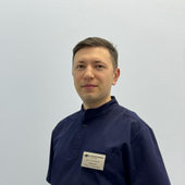 Каримов Айнур Ильдарович, офтальмолог