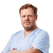 Ергаков Денис Анатольевич, стоматолог-хирург