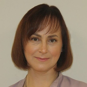 Елизарьева Оксана Двирдевна, массажист