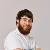 Эфендиев Тимур Микаилович, стоматолог-хирург