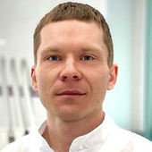 Чернышов Антон Алексеевич, стоматолог-терапевт