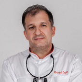 Шульженко Виктор Геннадьевич, стоматолог-хирург