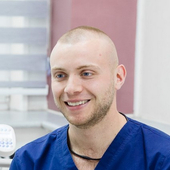 Калашников Антон Алексеевич, стоматолог-хирург