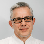 Юналиев Нябиюлла Исклидярович, стоматолог-хирург