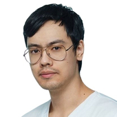 Шин Сергей Игоревич, стоматолог-хирург