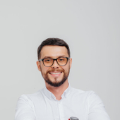 Оскирков Станислав Игоревич, стоматолог-терапевт