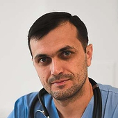 Акатов Денис Сергеевич, сосудистый хирург