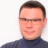 Мадаев Дмитрий Аднанович, стоматолог-хирург