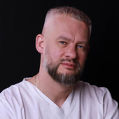 Суворов Кирилл Валерьевич, стоматолог-хирург